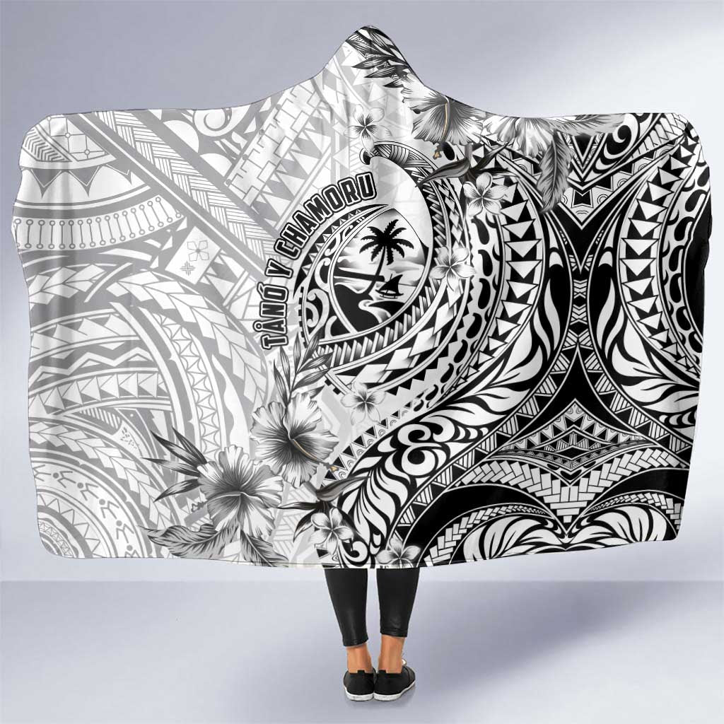 Guam-Land of the Chamorro Hooded Blanket Polynesian Tattoo Style Hibiscus and Plumeria Art LT03 One Size Black - Polynesian Pride