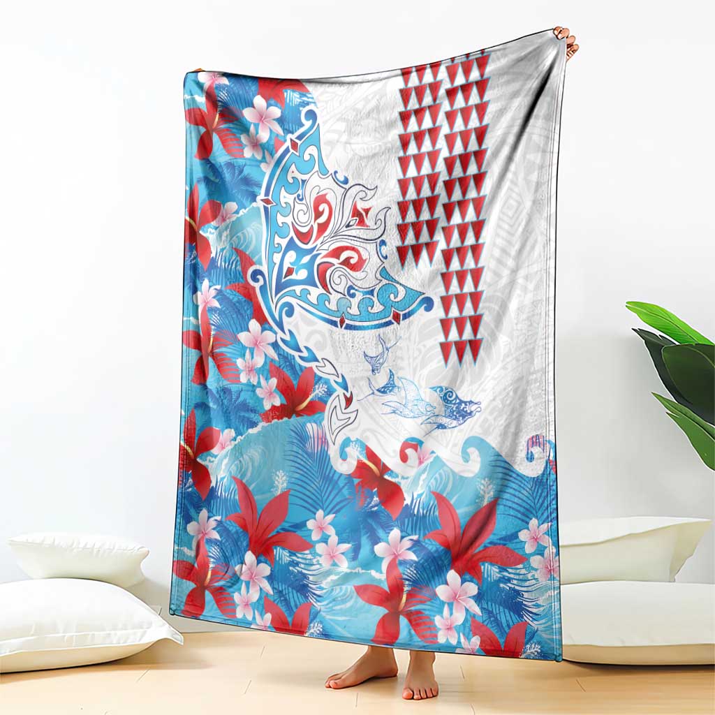 Hawaiian Tribal Manta Ray Blanket Kakau Tattoo and Flowers Surfing Waves Pattern Ocean Color