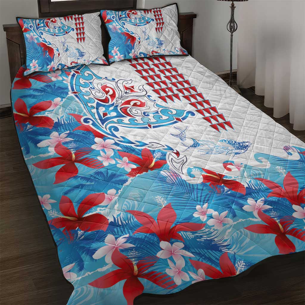 Hawaiian Tribal Manta Ray Quilt Bed Set Kakau Tattoo and Flowers Surfing Waves Pattern Ocean Color LT03 Multicolor - Polynesian Pride