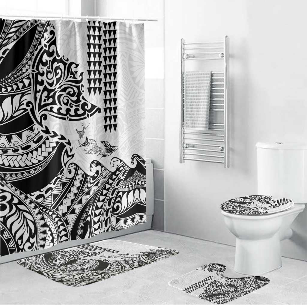 Hawaiian Tribal Manta Ray Bathroom Set Kakau Tattoo and Polynesian Art Motif Pattern LT03 Bathroom Set (4 pcs) Multicolor - Polynesian Pride