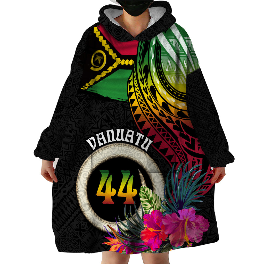 Personalised Vanuatu 44th Anniversary Wearable Blanket Hoodie Boars Tusk Tugeta Yumi Selebretem Indipendens Dei LT03 - Polynesian Pride