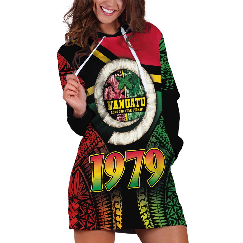 Vanuatu Constitution Day Hoodie Dress Polynesian Tattoo and Pig Tusk Since 1979 LT03 Black - Polynesian Pride