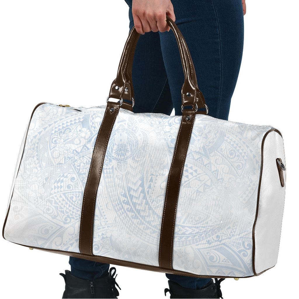 Hawaiian Turtles and Leis Travel Bag Tribal Kakau Pattern Airy White Blue Cloud Vibe