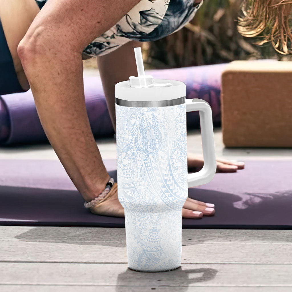 Hawaiian Turtles and Leis Tumbler With Handle Tribal Kakau Pattern Airy White Blue Cloud Vibe LT03 - Polynesian Pride