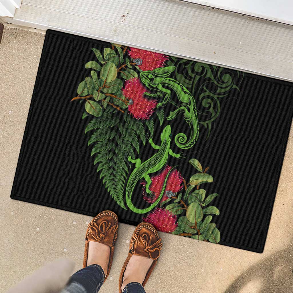 New Zealand Chameleon and Gecko Rubber Doormat Maori Silver Fern and Pohutukawa Decoration LT03 - Polynesian Pride