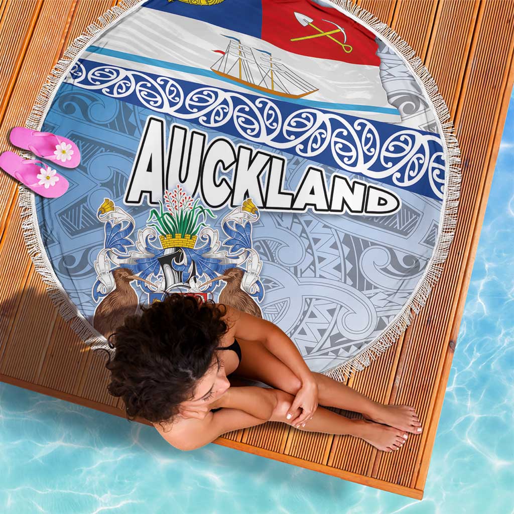 New Zealand Auckland Beach Blanket Auckland's Flag and Coat of Arms - Koru Art Maori Pattern LT03 - Polynesian Pride