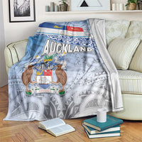 New Zealand Auckland Blanket Auckland's Flag and Coat of Arms - Koru Art Maori Pattern LT03 Light Blue - Polynesian Pride