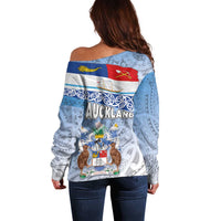 New Zealand Auckland Off Shoulder Sweater Auckland's Flag and Coat of Arms - Koru Art Maori Pattern LT03 - Polynesian Pride