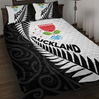 New Zealand Auckland Quilt Bed Set Auckland's Emblem and Silver Ferns - Maori Art Tattoo LT03 Light Blue - Polynesian Pride
