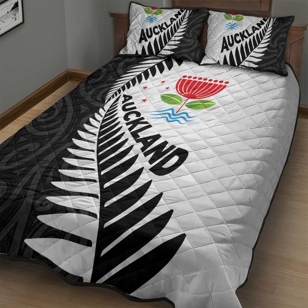 New Zealand Auckland Quilt Bed Set Auckland's Emblem and Silver Ferns - Maori Art Tattoo LT03 - Polynesian Pride