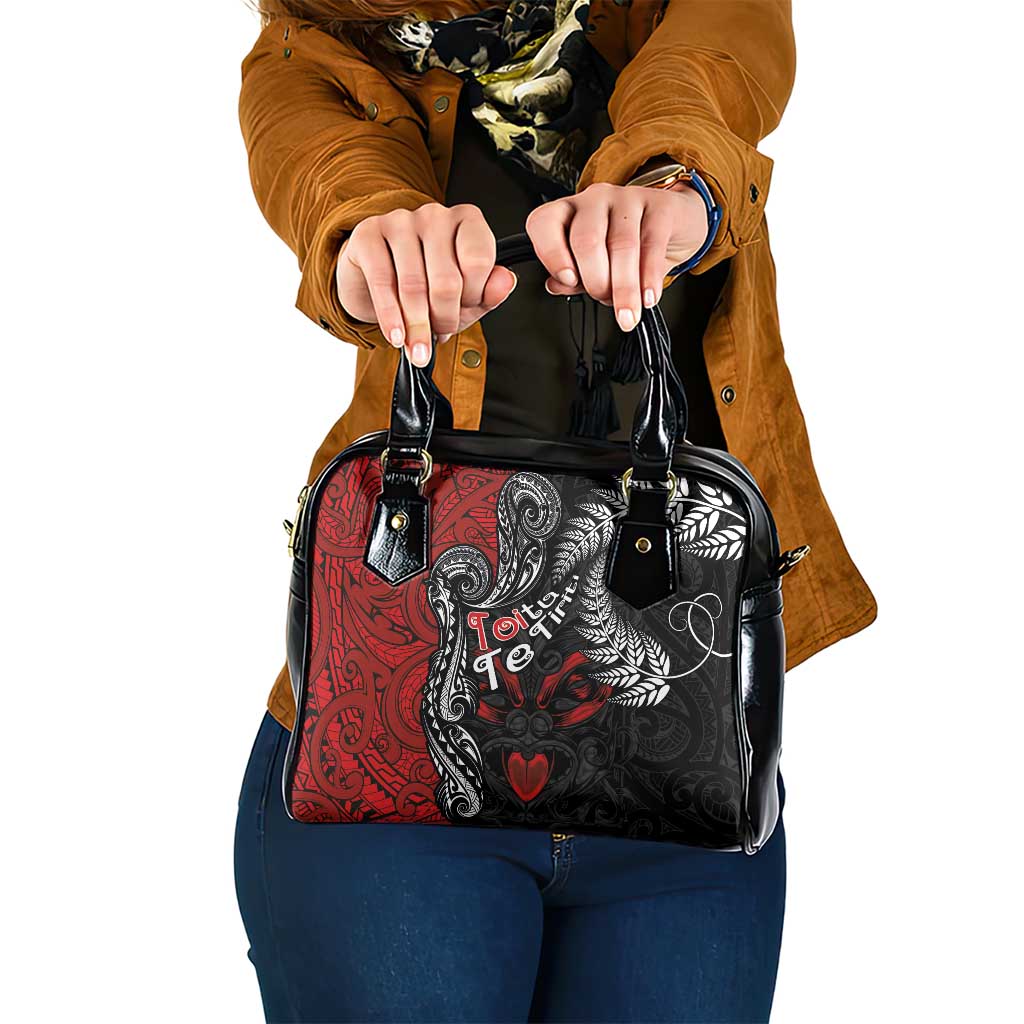 Aotearoa Toitu Te Tiriti Shoulder Handbag New Zealand Honour the Treaty - Te Tiriti Is Us LT03 One Size Red - Polynesian Pride
