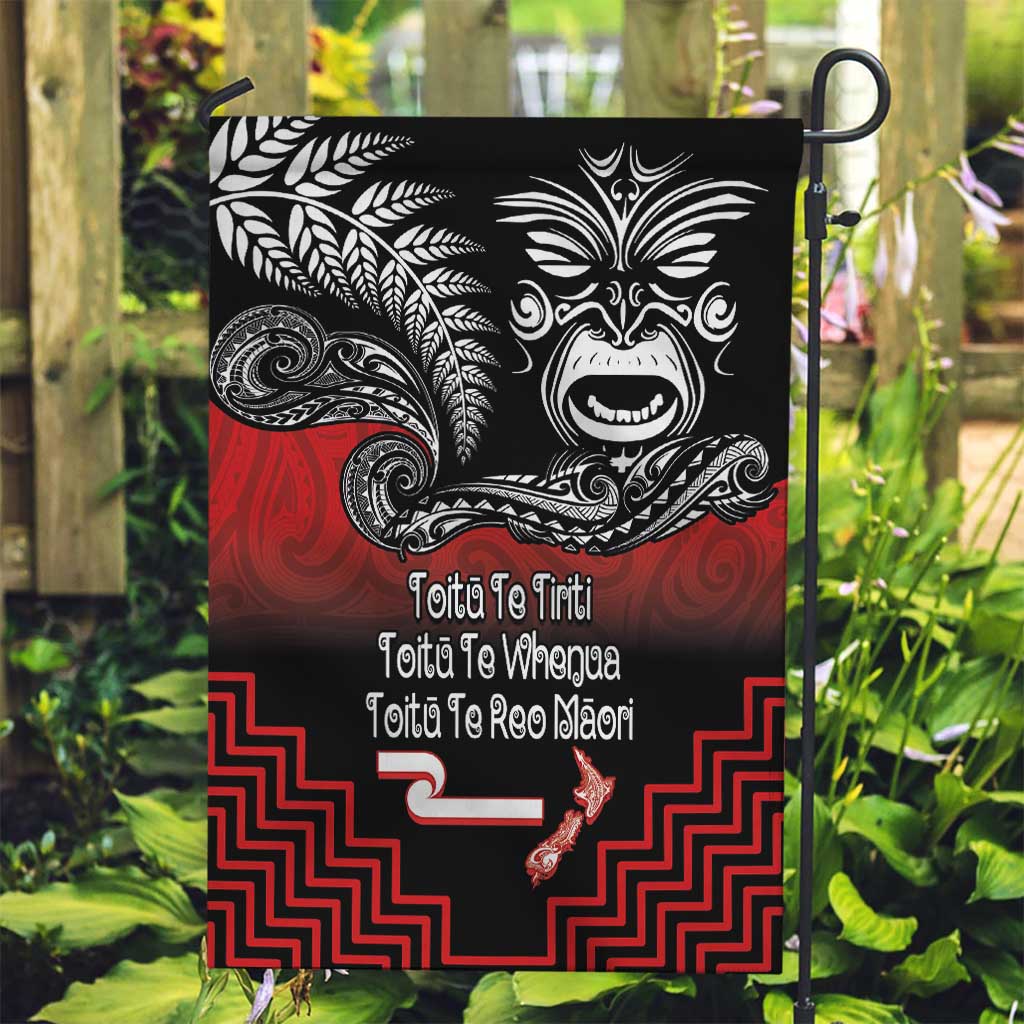Aotearoa Toitu Te Tiriti Garden Flag New Zealand Honour the Treaty - Fight Together LT03 Garden Flag Red - Polynesian Pride