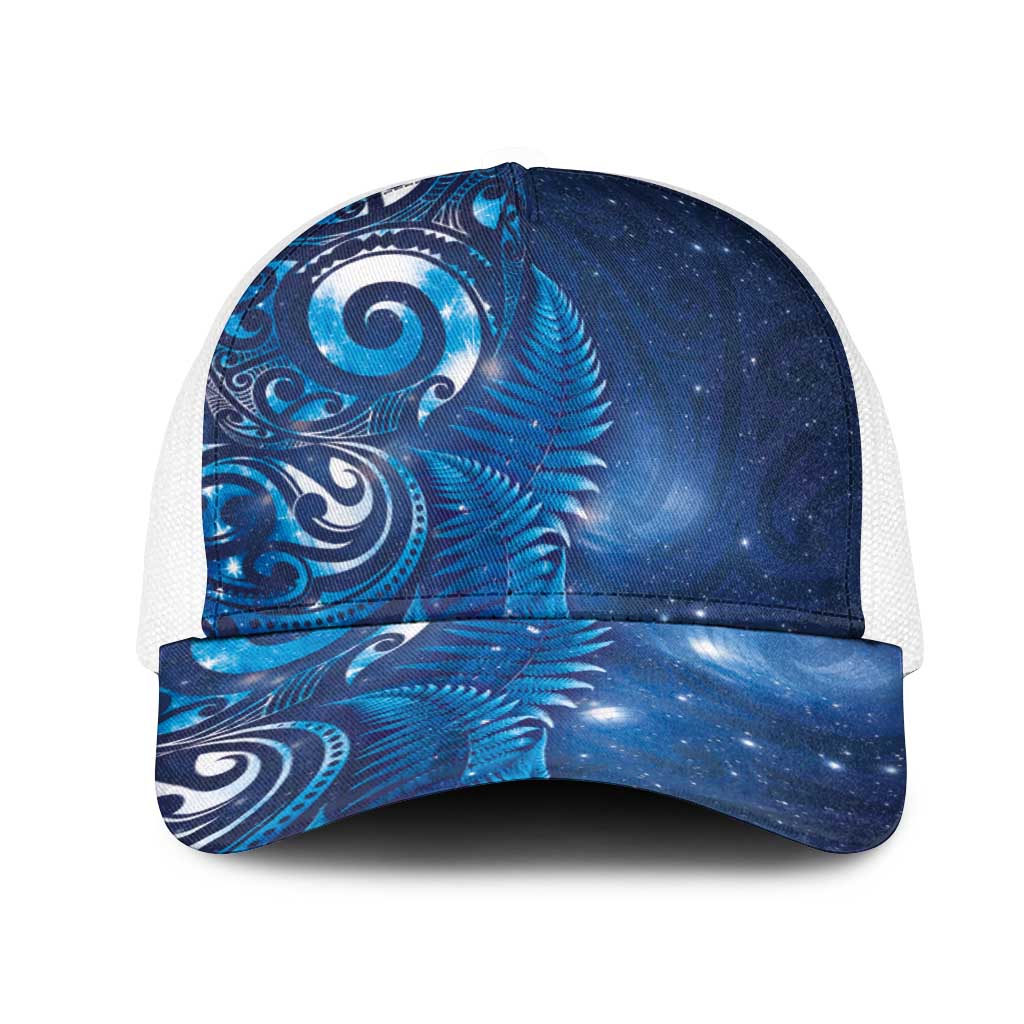 Aotearoa New Zealand New Year Mesh Trucker Cap Tribal Koru Tattoo Blue Galaxy Maori Silver Fern LT03 One Size White Blue - Polynesian Pride