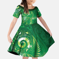 Aotearoa New Zealand New Year Family Matching Summer Maxi Dress and Hawaiian Shirt Tribal Koru Tattoo Green Galaxy Maori Silver Fern LT03 Daughter's Dress Green - Polynesian Pride