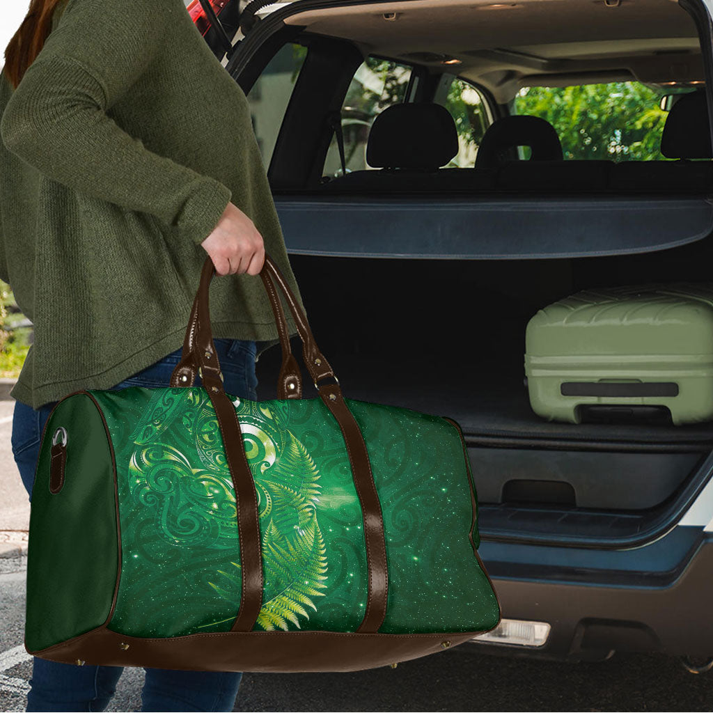Aotearoa New Zealand New Year Travel Bag Tribal Koru Tattoo Green Galaxy Maori Silver Fern LT03 - Polynesian Pride