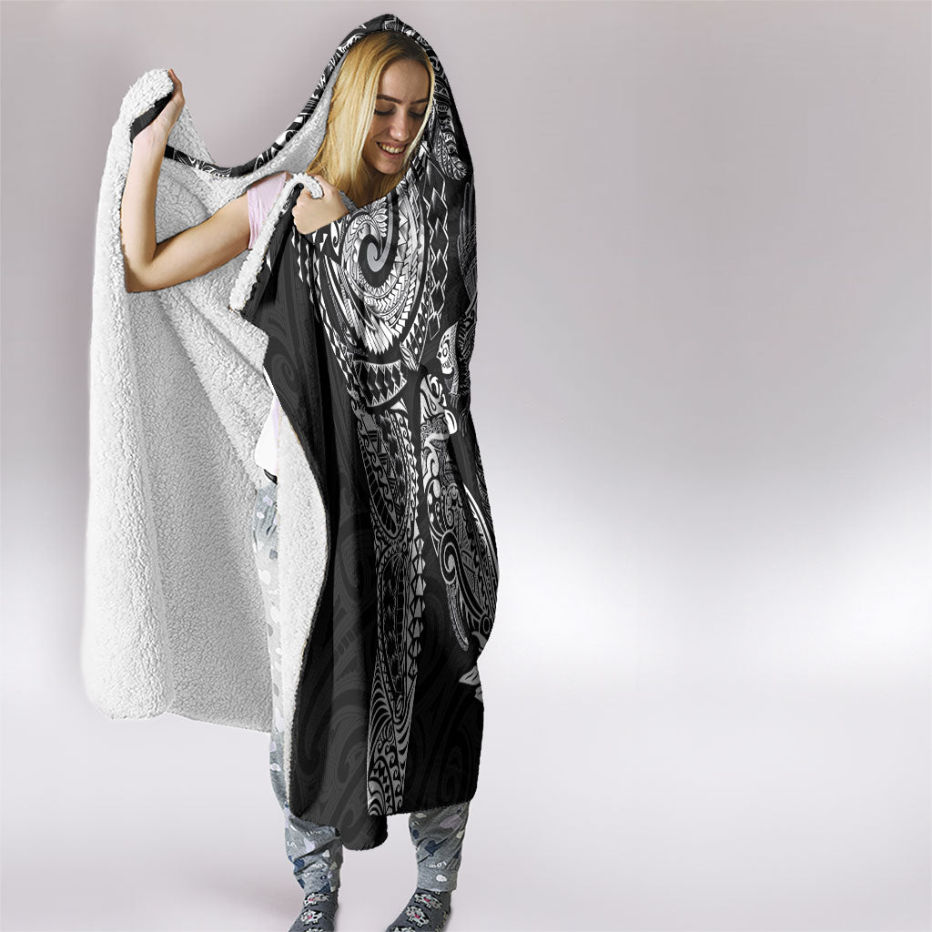 Aotearoa Moko Tribal Tattoo Hooded Blanket New Zealand Maori Penguin and Fantail Black Color LT03 - Polynesian Pride