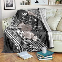 Aloha Hawaii Hibiscus and Plumeria Flowers Blanket Kanaka Maoli Tattoo Polynesian Pattern Gray Color LT03 Black - Polynesian Pride