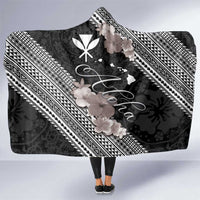 Aloha Hawaii Hibiscus and Plumeria Flowers Hooded Blanket Kanaka Maoli Tattoo Polynesian Pattern Gray Color LT03 One Size Black - Polynesian Pride