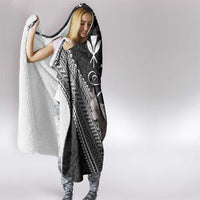 Aloha Hawaii Hibiscus and Plumeria Flowers Hooded Blanket Kanaka Maoli Tattoo Polynesian Pattern Gray Color LT03 - Polynesian Pride