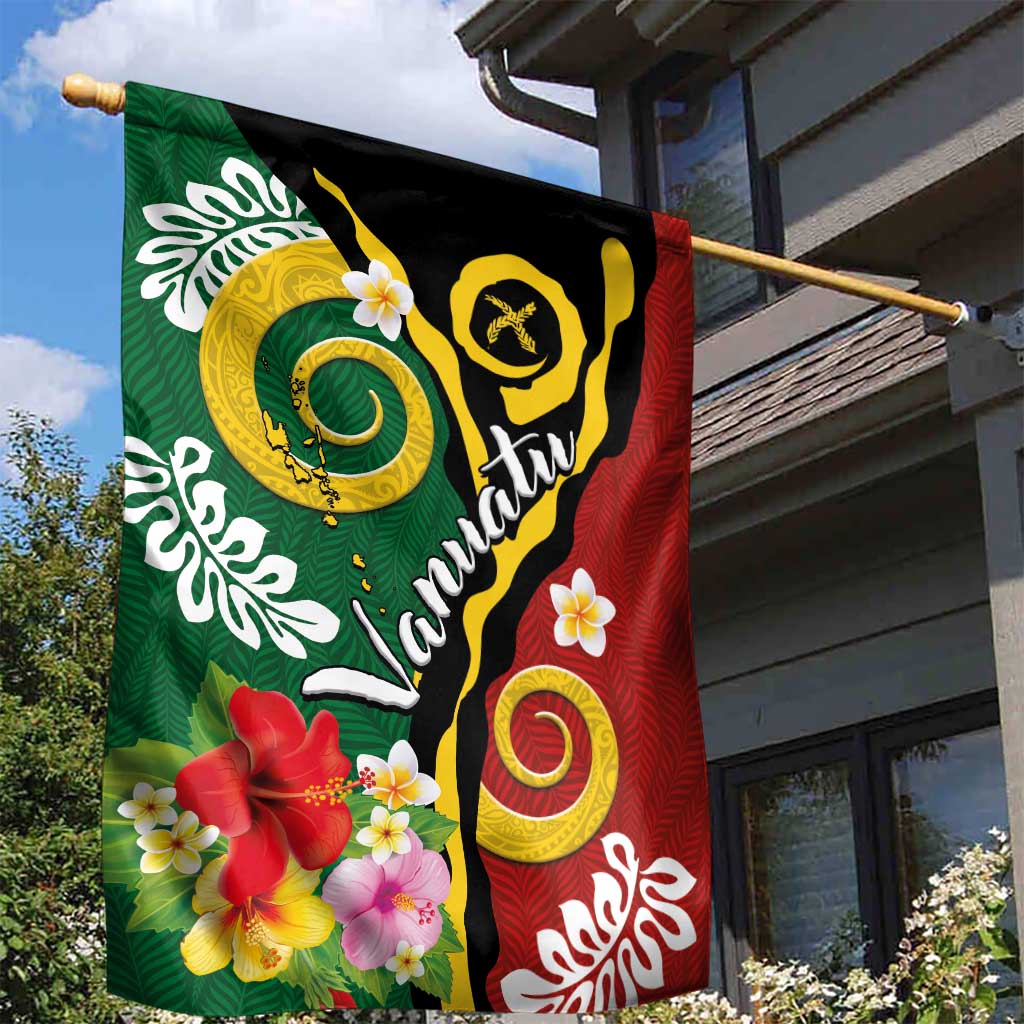 Melanesian Vanuatu Tribal Boar Tusk Garden Flag Tropical Plants and Namele Motifs LT03 - Polynesian Pride