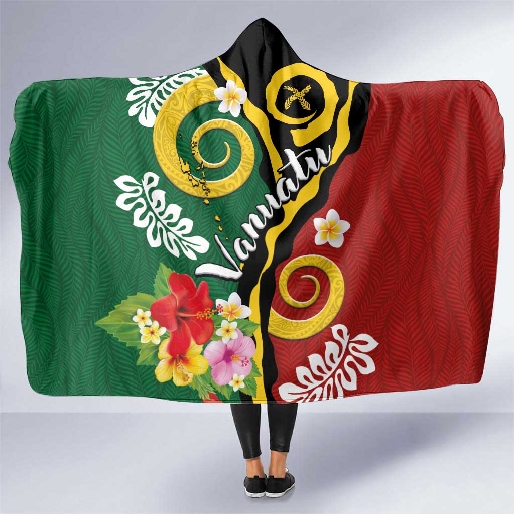 Melanesian Vanuatu Tribal Boar Tusk Hooded Blanket Tropical Plants and Namele Motifs LT03 One Size Green - Polynesian Pride