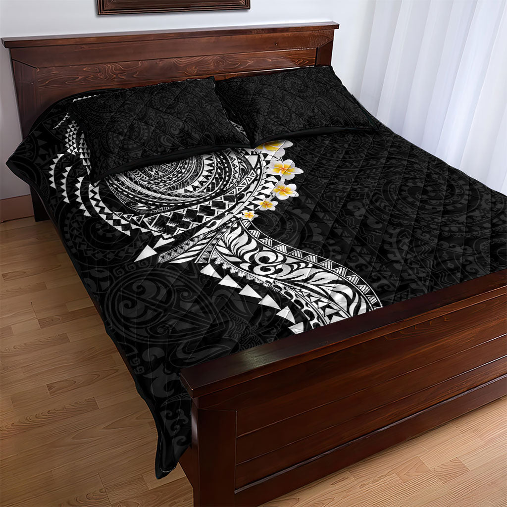 Hawaiian Tribal Tattoo and Plumeria Quilt Bed Set Polynesian Pattern Black Color