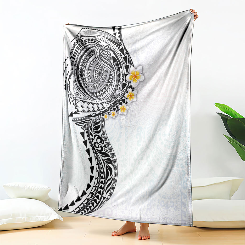 Hawaiian Tribal Tattoo and Plumeria Blanket Polynesian Pattern White Color