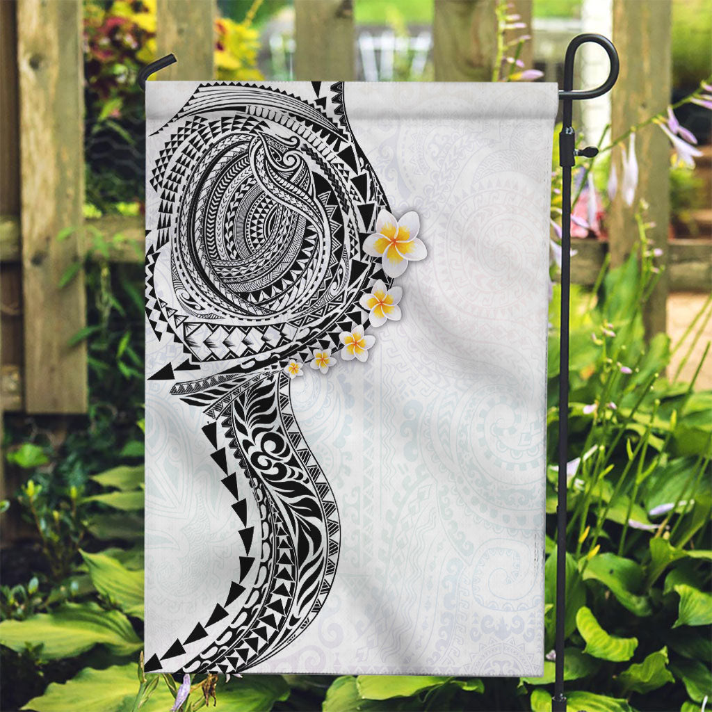 Hawaiian Tribal Tattoo and Plumeria Garden Flag Polynesian Pattern White Color