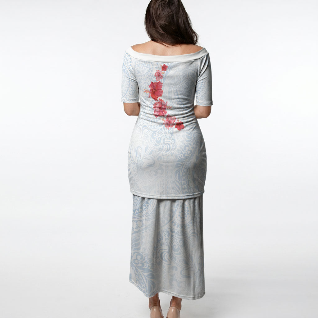 Hawaiian Tribal Tattoo and Hibiscus Puletasi Polynesian Pattern Airy White Blue Cloud