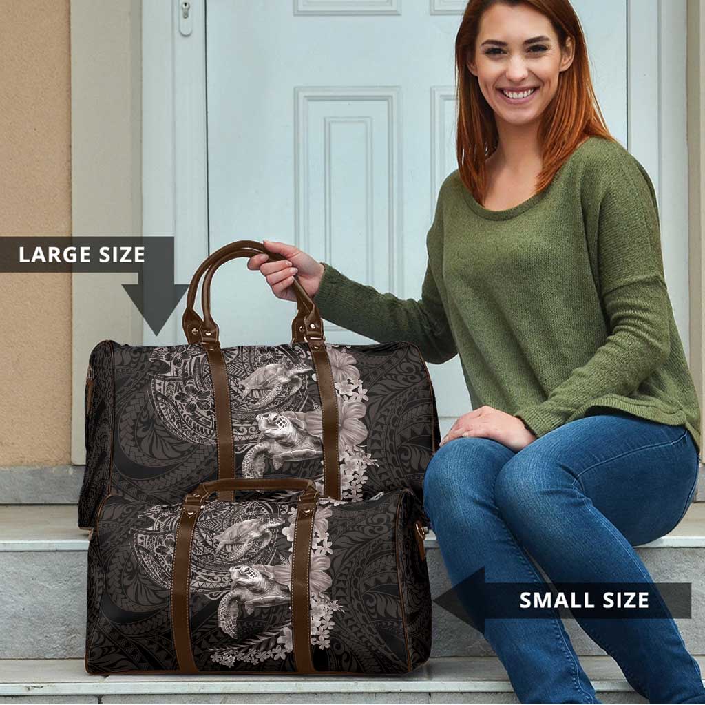 Hawaiian Plumeria and Hibiscus with Turtles Travel Bag Polynesian Art Grayscale - Polynesian Pride