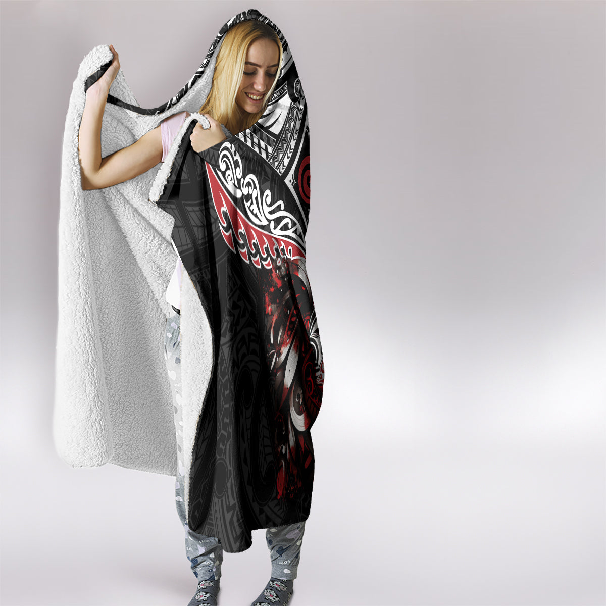New Zealand Maori Girl Hooded Blanket Silver Fern and Koru Pattern LT03 - Polynesian Pride
