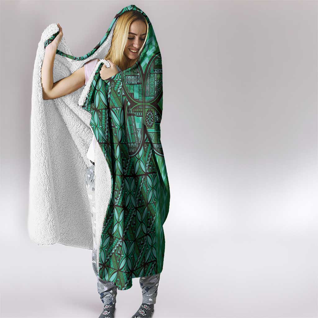 Samoan Pacific Tribal Flower Geometric Art Tattoos Hooded Blanket Siapo Pattern Emerald Glow - Polynesian Pride