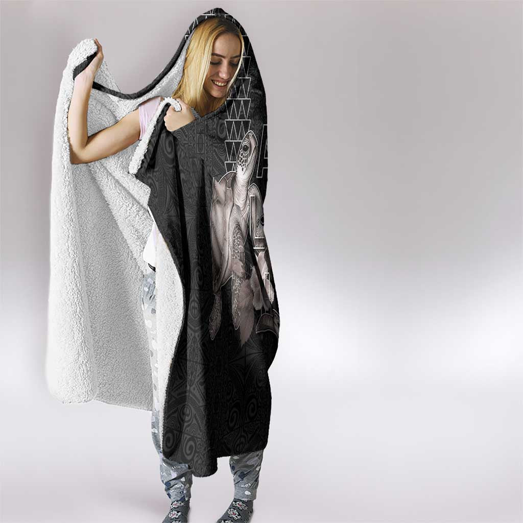 Hawaii Aloha Turtle Hibiscus and Leaves Hooded Blanket with Polynesian and Kakau Tattoos Black Color LT03 - Polynesian Pride