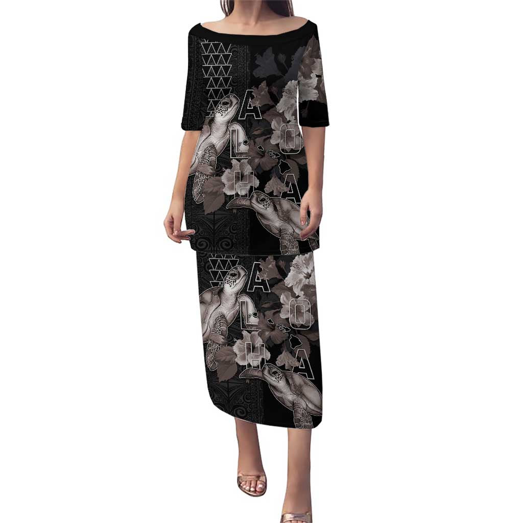 Hawaii Aloha Turtle Hibiscus and Leaves Puletasi with Polynesian and Kakau Tattoos Black Color LT03 Long Dress Black - Polynesian Pride