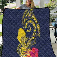 Niue Independence Day Quilt Hiapo Pattern Hibiscus Plumeria and Uga LT03 Yellow - Polynesian Pride