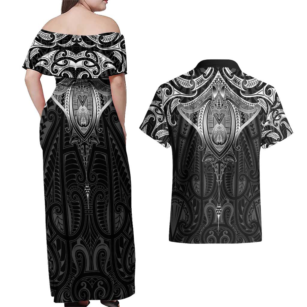 New Zealand Aotearoa Couples Matching Off Shoulder Maxi Dress and Hawaiian Shirt Maori Manta Ray Moko Black LT05 - Polynesian Pride