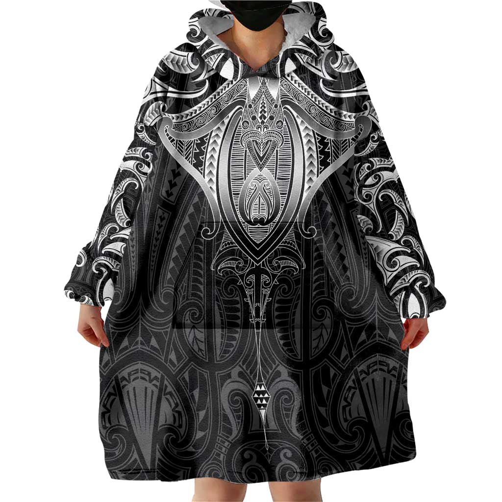 New Zealand Aotearoa Wearable Blanket Hoodie Maori Manta Ray Moko Black LT05 - Polynesian Pride