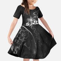 Hawaii Honu Family Matching Short Sleeve Bodycon Dress and Hawaiian Shirt Polynesian Curves Plumeria Grayscale LT05 Daughter's Dress Black - Polynesian Pride