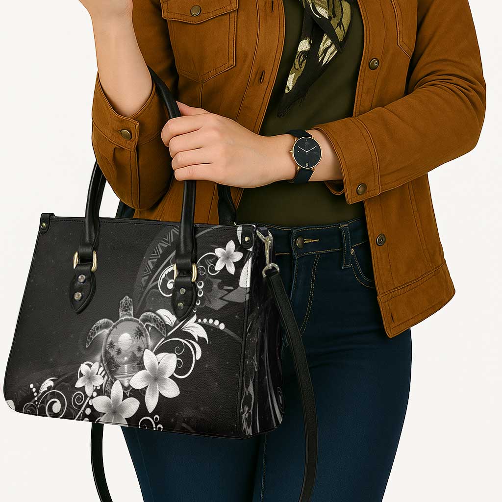 Hawaii Honu Leather Bag Polynesian Curves Plumeria Grayscale - Polynesian Pride
