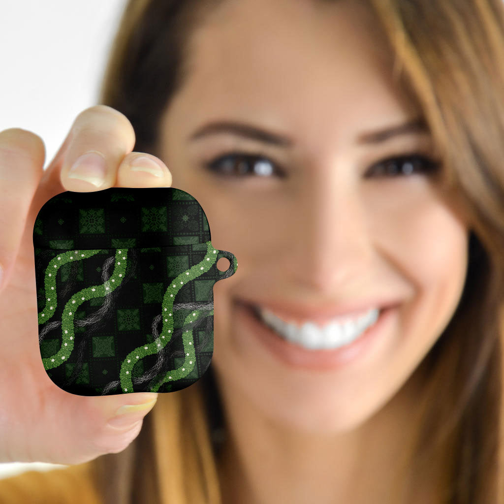 Hawaiian Quilt AirPods Case Pele Hair Hinahina Lei Black Version LT05 - Polynesian Pride