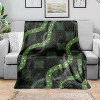 Hawaiian Quilt Blanket Pele Hair Hinahina Lei Black Version
