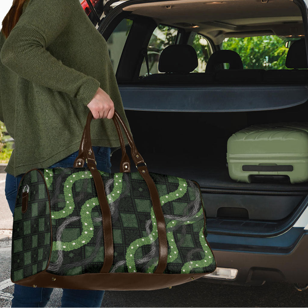 Hawaiian Quilt Travel Bag Pele Hair Hinahina Lei Black Version