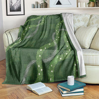 Hawaiian Quilt Blanket Pele Hair Hinahina Lei Green Version