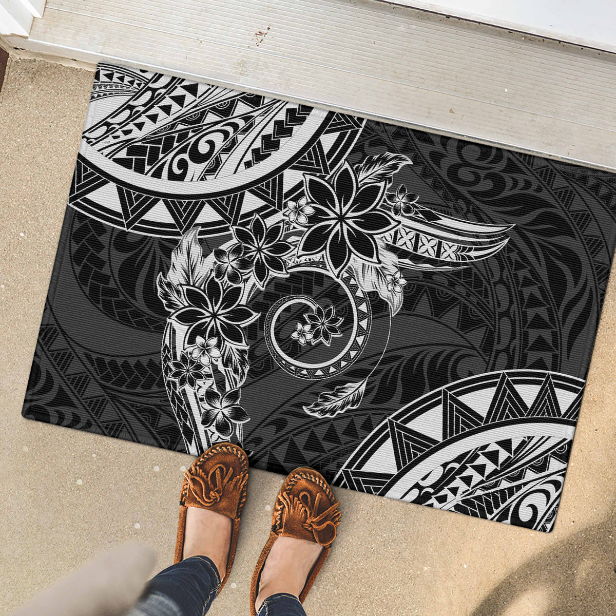 Polynesian Pattern With Plumeria Flowers Rubber Doormat Black