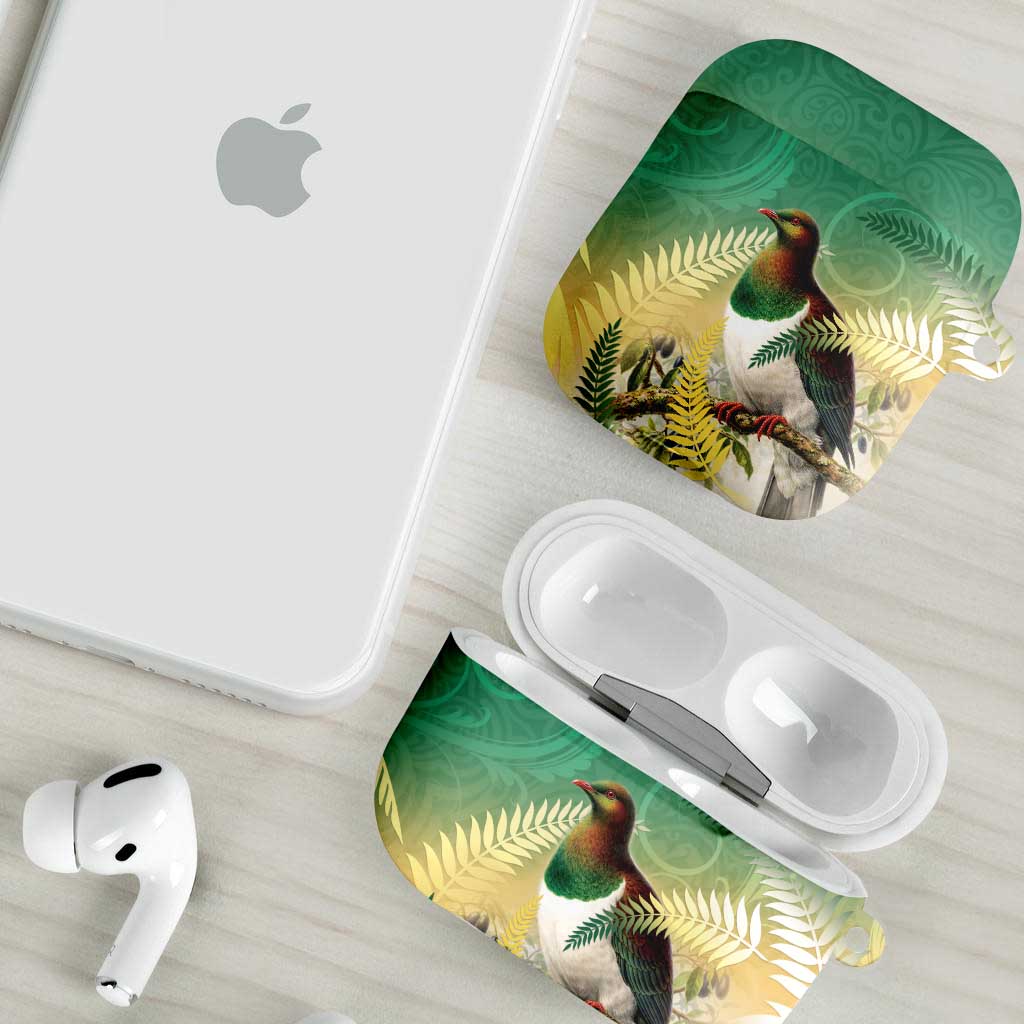 New Zealand Pigeon Kereru AirPods Case Maori Fern Art Green Gradient LT05 - Polynesian Pride