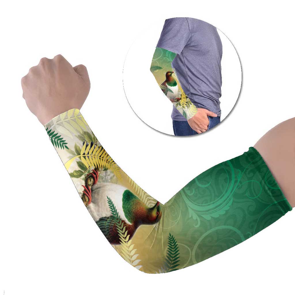 New Zealand Pigeon Kereru Arm Sleeves Maori Fern Art Green Gradient LT05 Set of 2 Green - Polynesian Pride