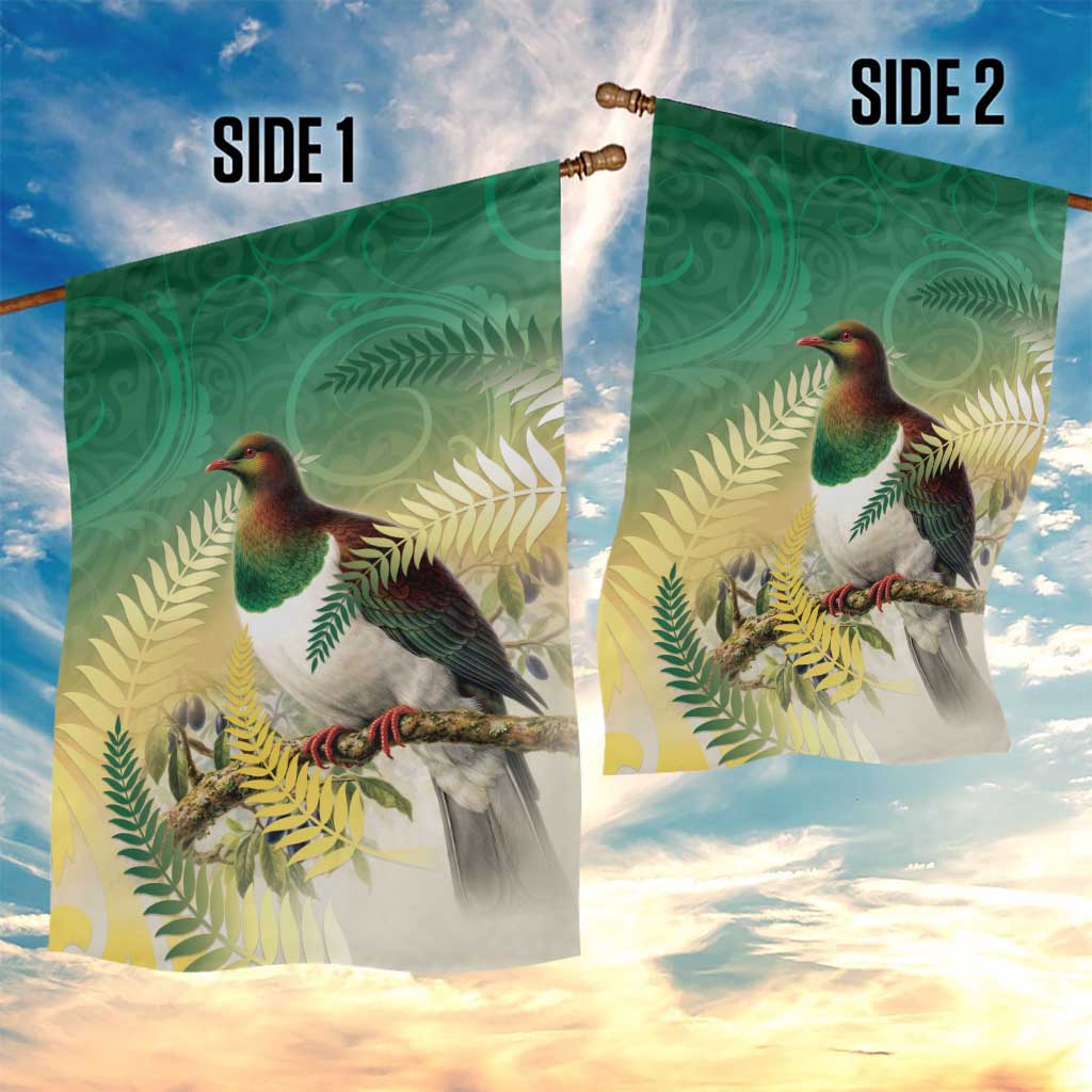 New Zealand Pigeon Kereru Garden Flag Maori Fern Art Green Gradient LT05 - Polynesian Pride