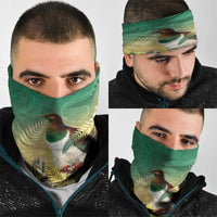 New Zealand Pigeon Kereru Neck Gaiter Maori Fern Art Green Gradient LT05 - Polynesian Pride