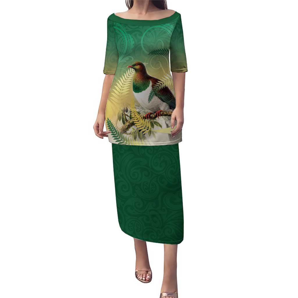 New Zealand Pigeon Kereru Puletasi Maori Fern Art Green Gradient - Polynesian Pride