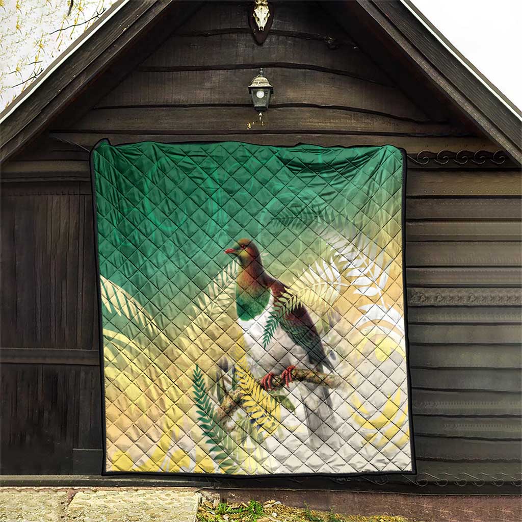 New Zealand Pigeon Kereru Quilt Maori Fern Art Green Gradient LT05 - Polynesian Pride